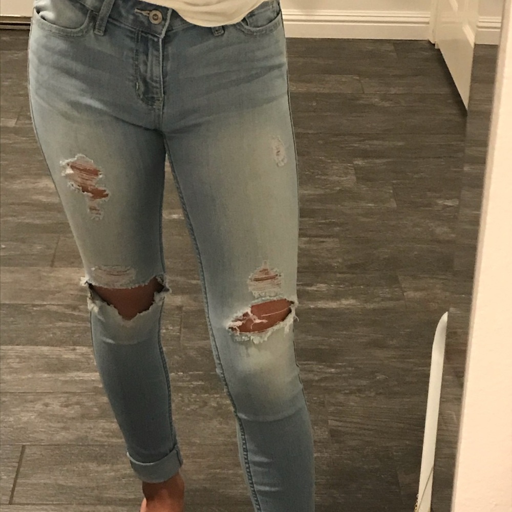 hollister jeans!!